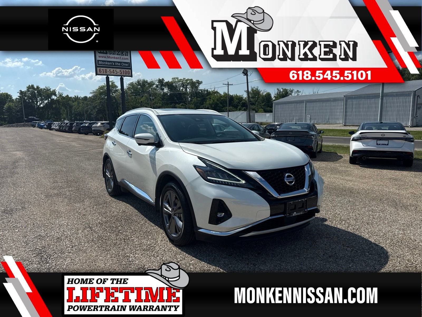 2022 Nissan Murano Platinum in Pearl White Tricoat — front three-quarter view