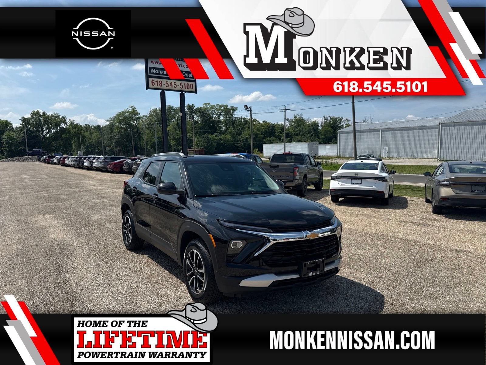 2025 Chevrolet TrailBlazer LT in Mosaic Black Metallic — front three-quarter view